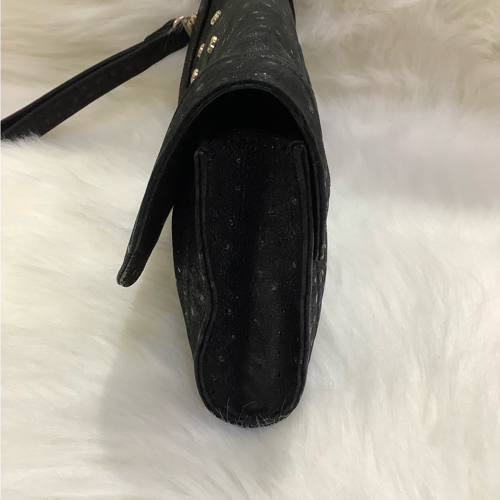 LIKE NEW🖤 Chloe Wristlet - Picture 12 of 17